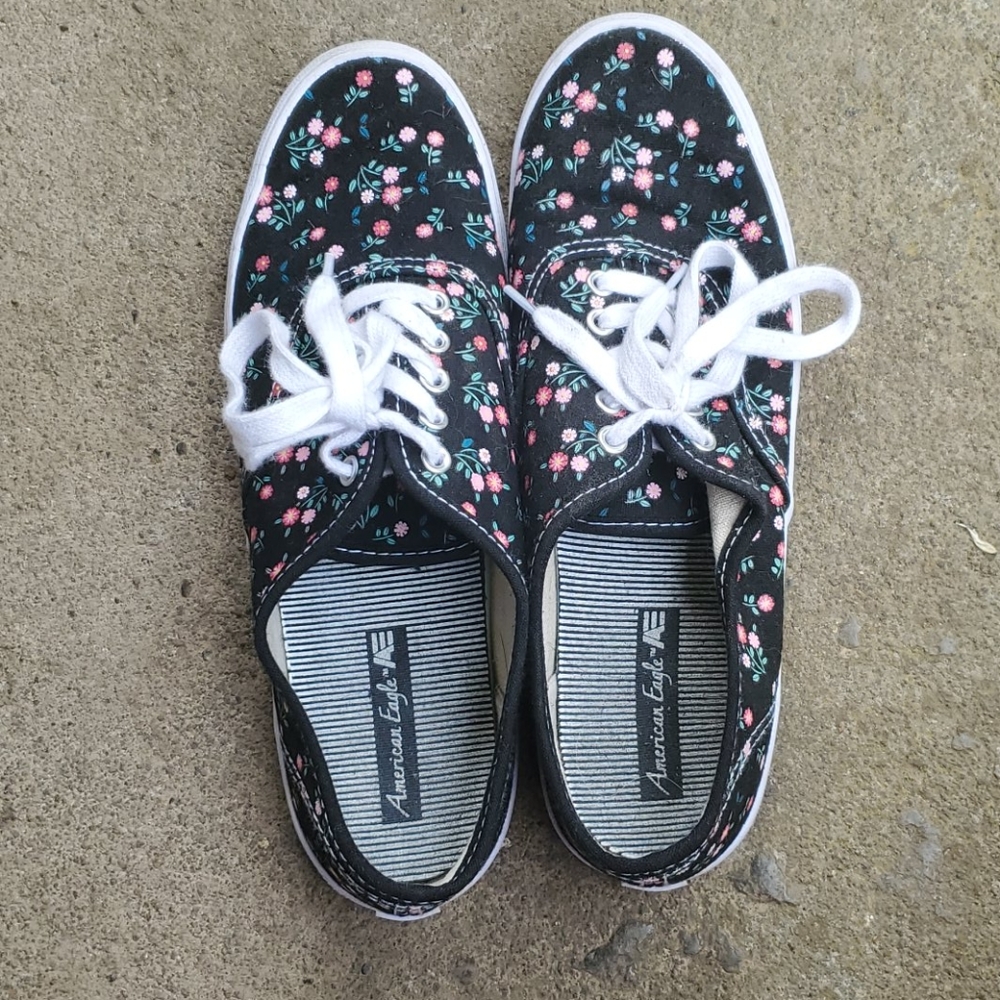 Black Floral Shoes